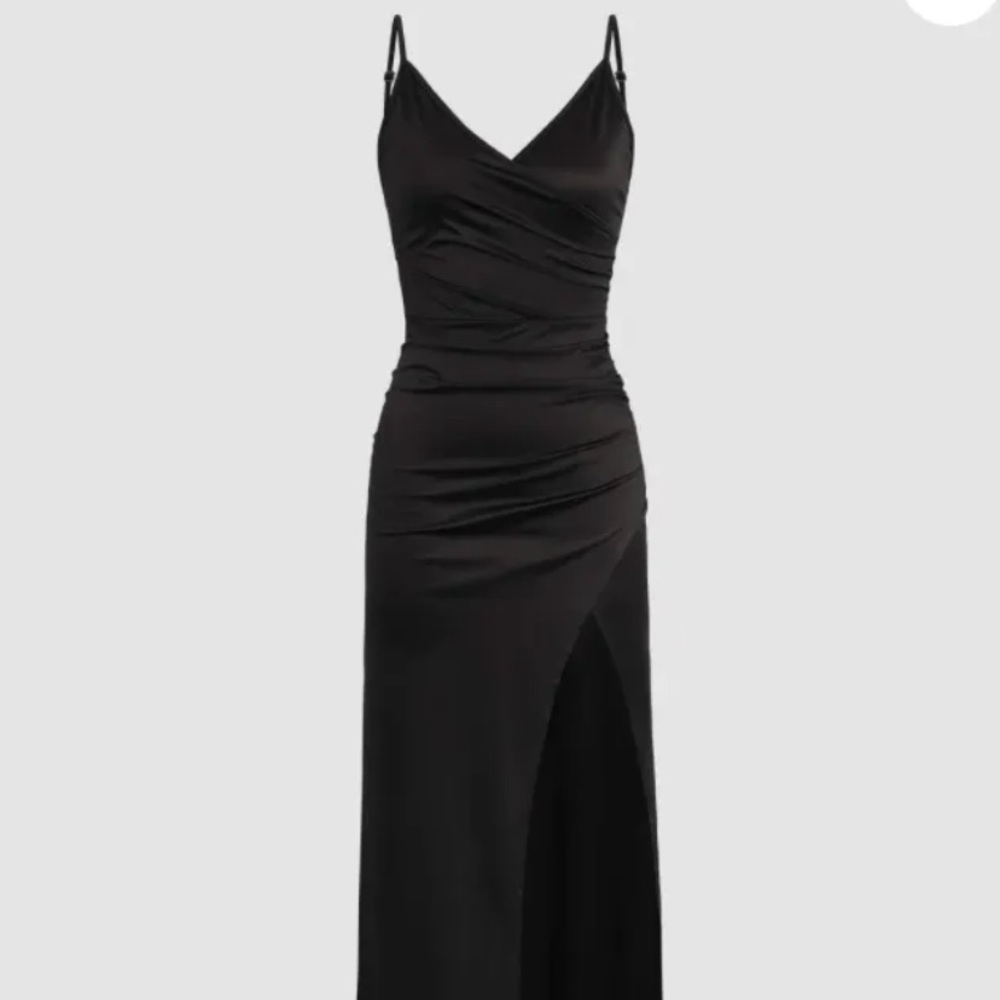 NWOT Satin like maxi dress